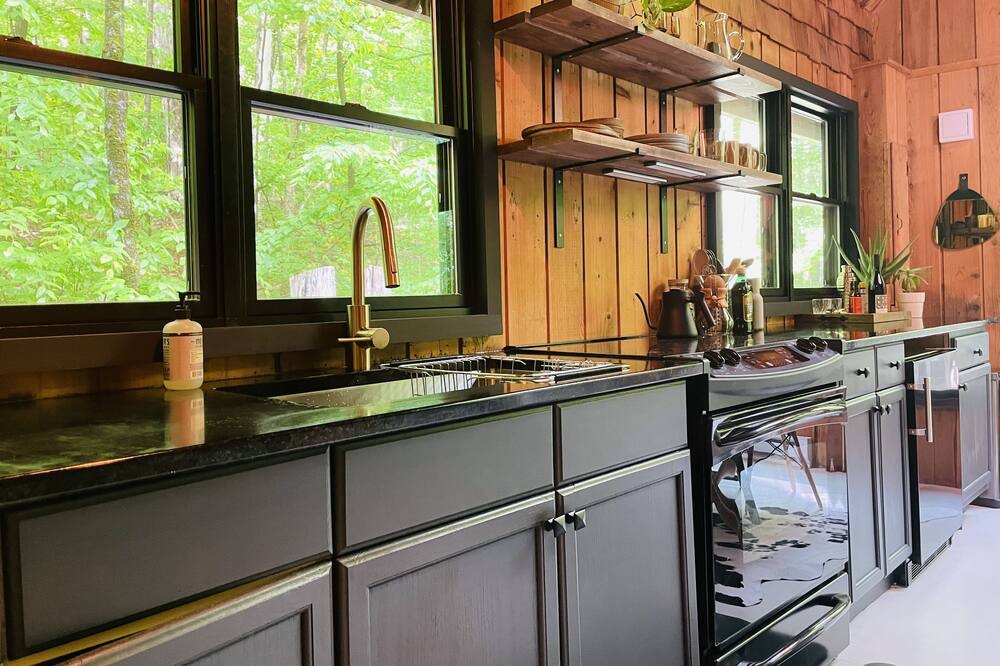 Photo of Kitchen in Parksville