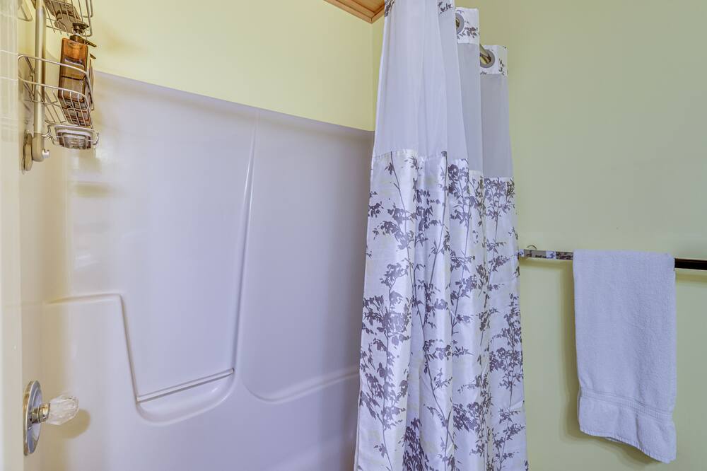 Photo of Bathroom in Lake Ariel