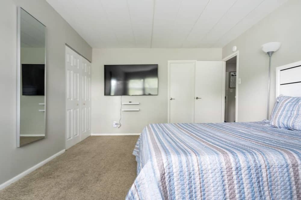 Photo of Bedroom in Cherry Hill