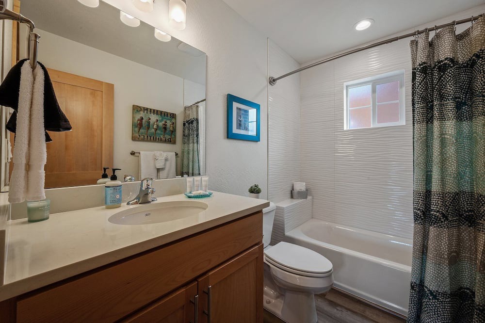 Photo of Bathroom in Dover Bay