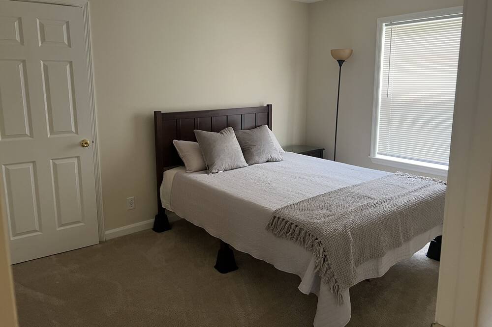 Photo of Bedroom in Monticello