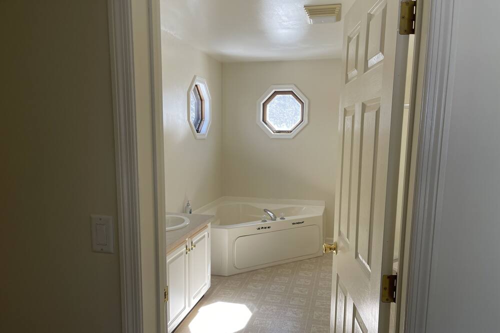 Photo of Bathroom in Monticello