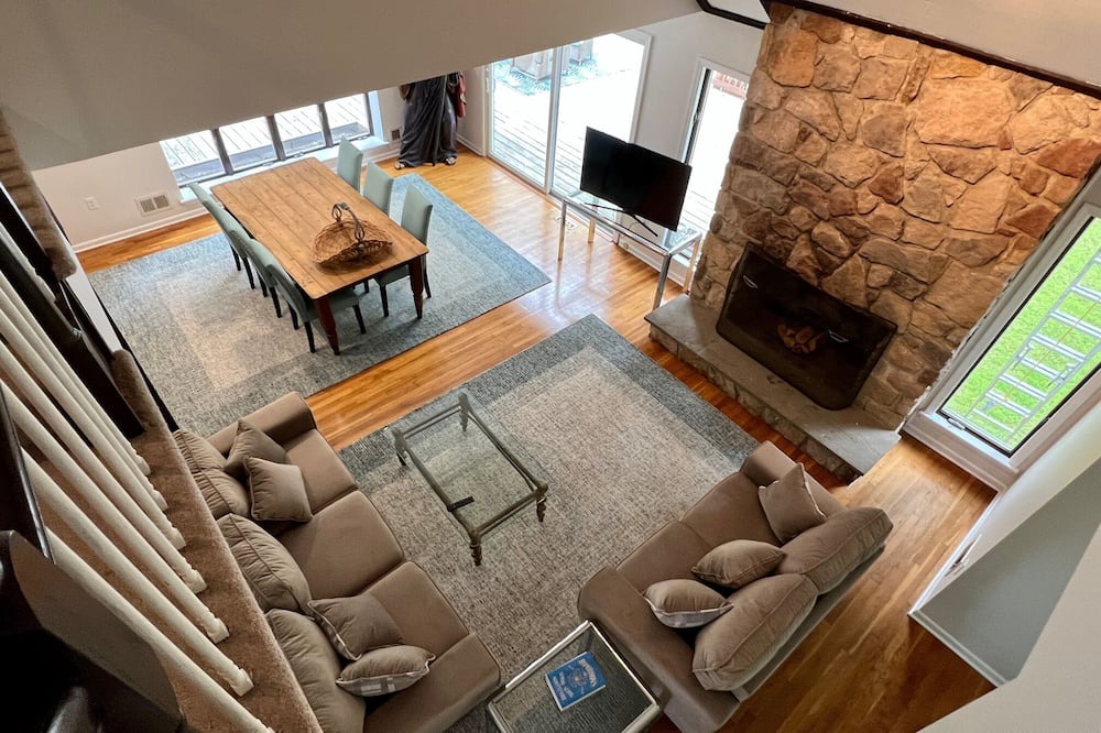 Photo of Livingroom in Princeton
