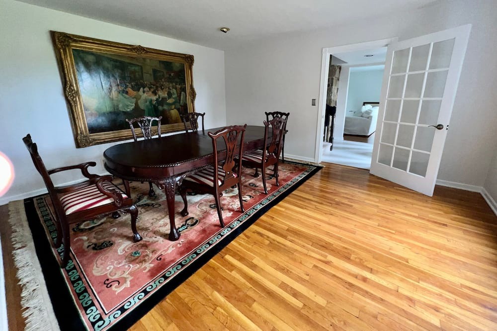 Photo of Bedroom in Princeton