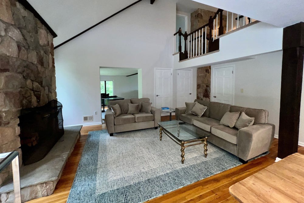 Photo of Livingroom in Princeton