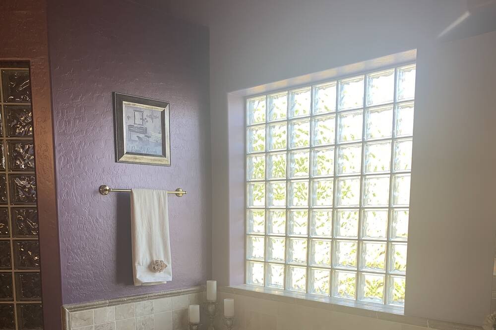 Photo of Bathroom in Foothills