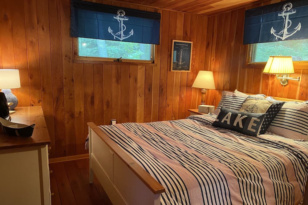 Photo of Bedroom in Indian Lake
