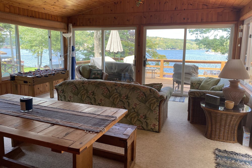 Photo of Livingroom in Indian Lake