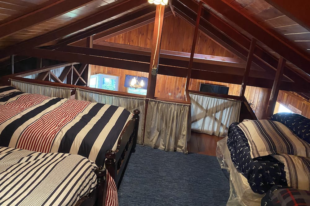 Photo of Bedroom in Indian Lake