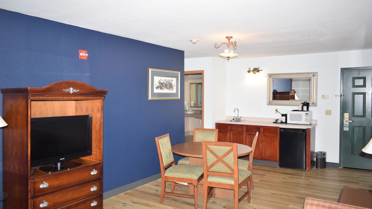 Photo of Bedroom in Austintown