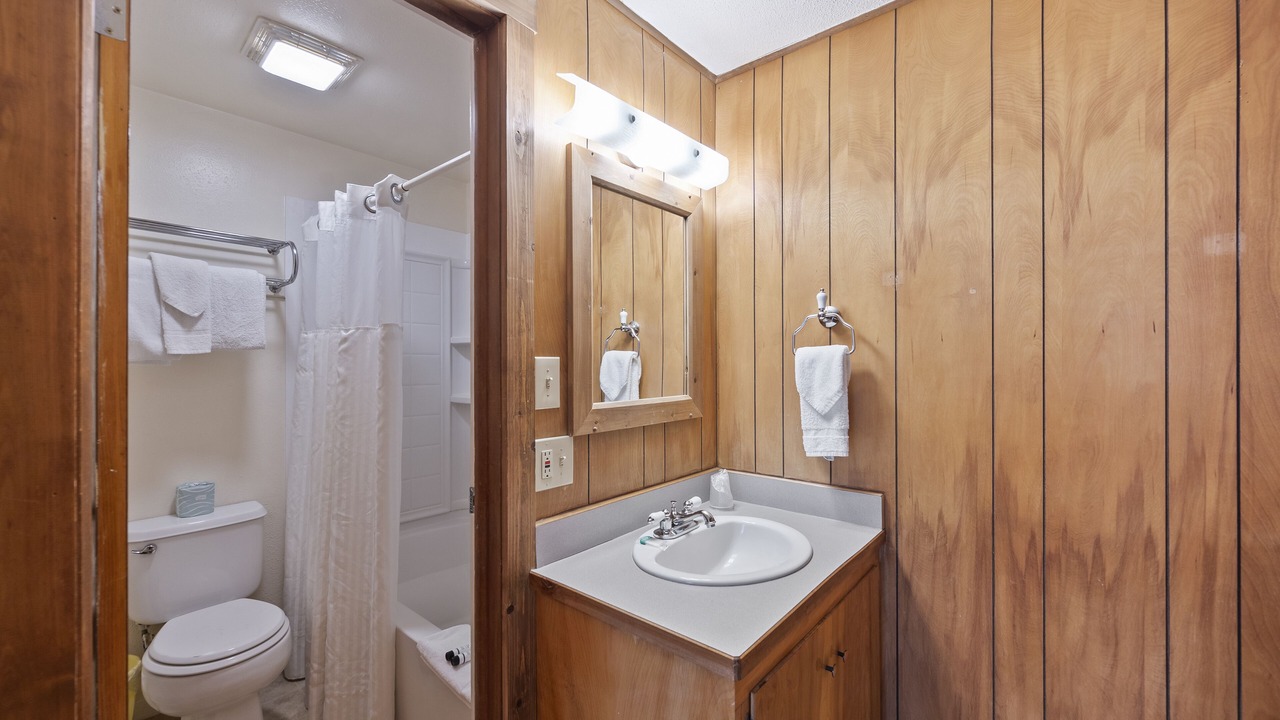 Photo of Bathroom in Cascade