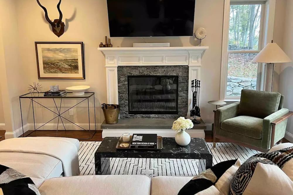 Photo of Livingroom in Crompond