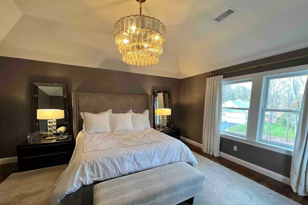 Photo of Bedroom in Crompond