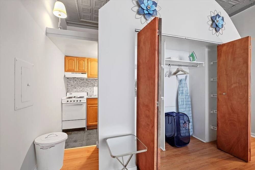 Photo of Bedroom in Graduate Hospital
