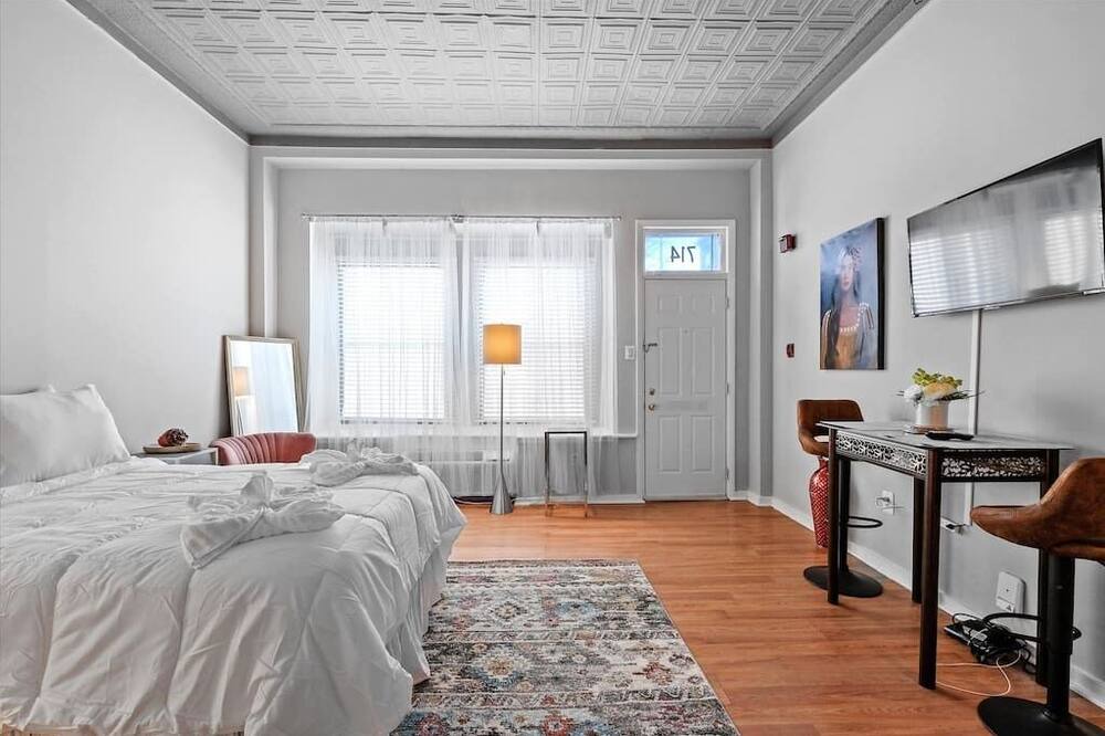 Photo of Bedroom in Graduate Hospital