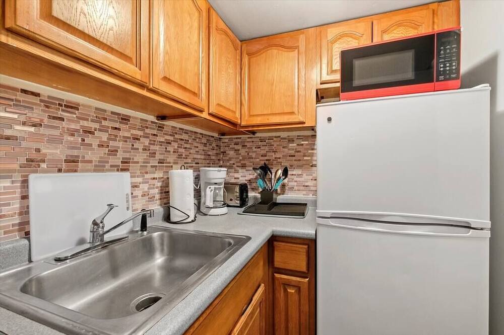 Photo of Kitchen in Graduate Hospital