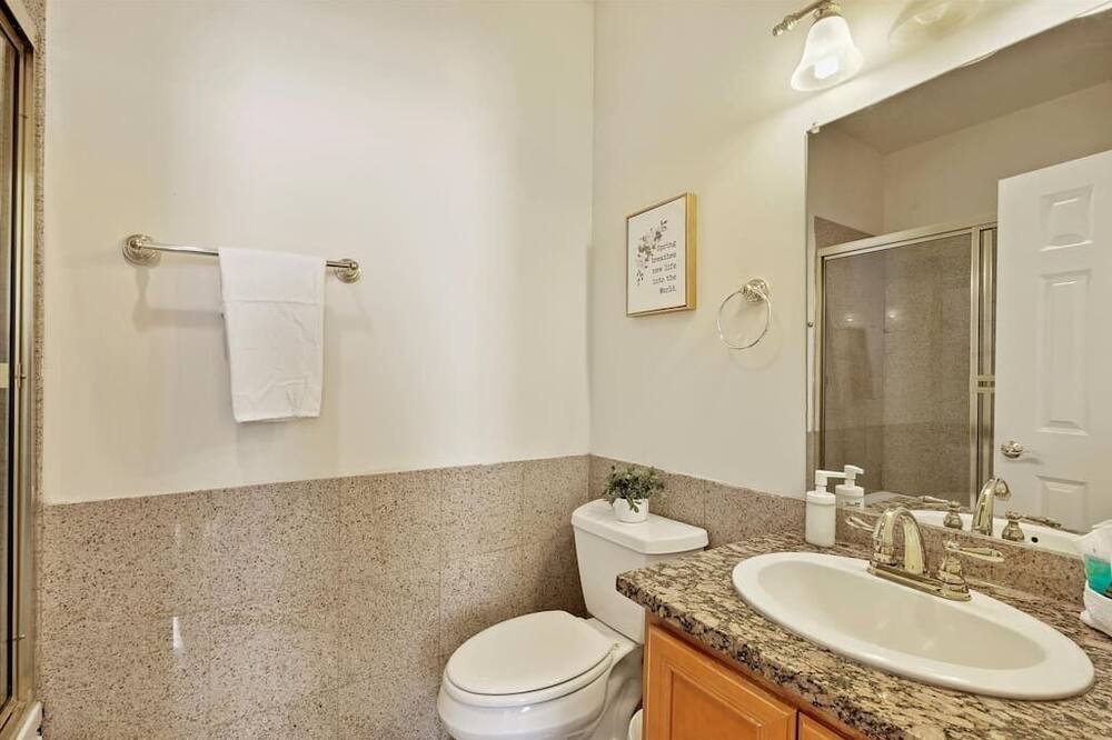 Photo of Bathroom in Northern Liberties