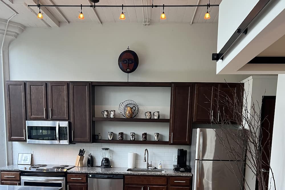 Photo of Kitchen in Scioto Mile