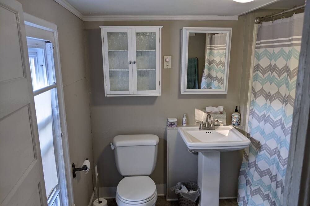 Photo of Bathroom in Skillman