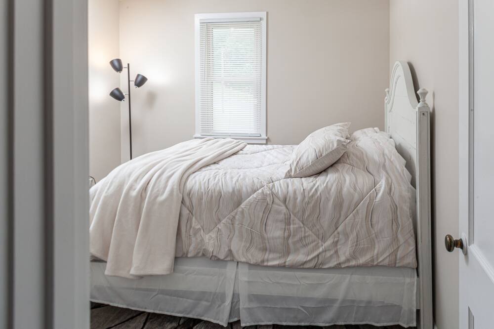 Photo of Bedroom in Narvon