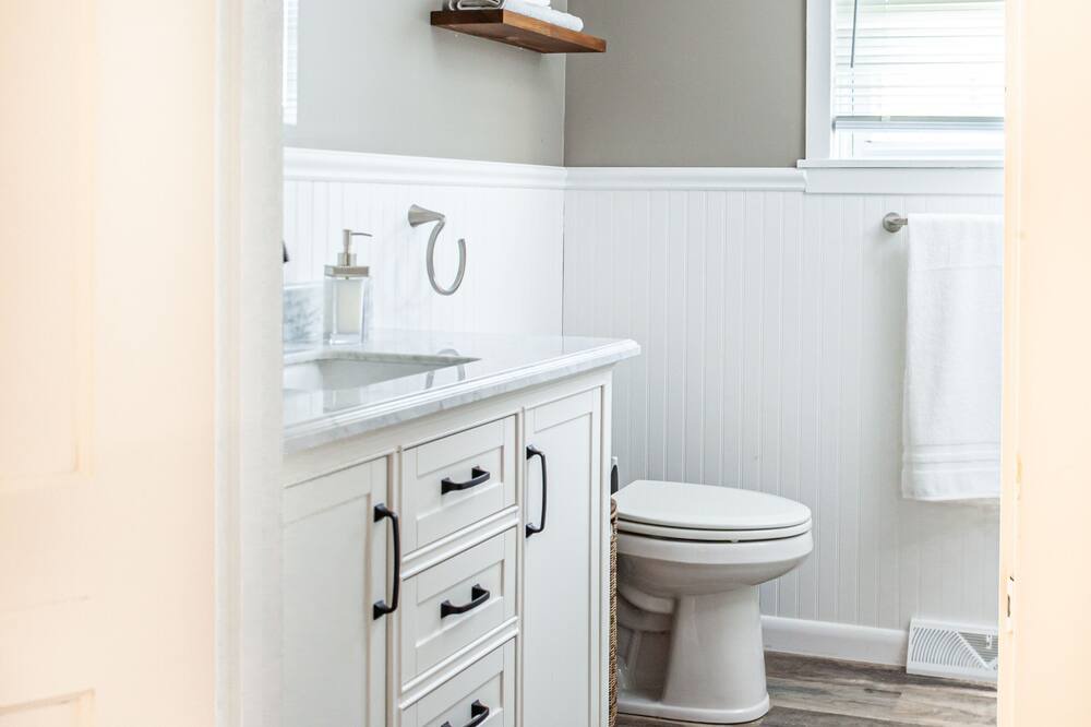 Photo of Bathroom in Narvon