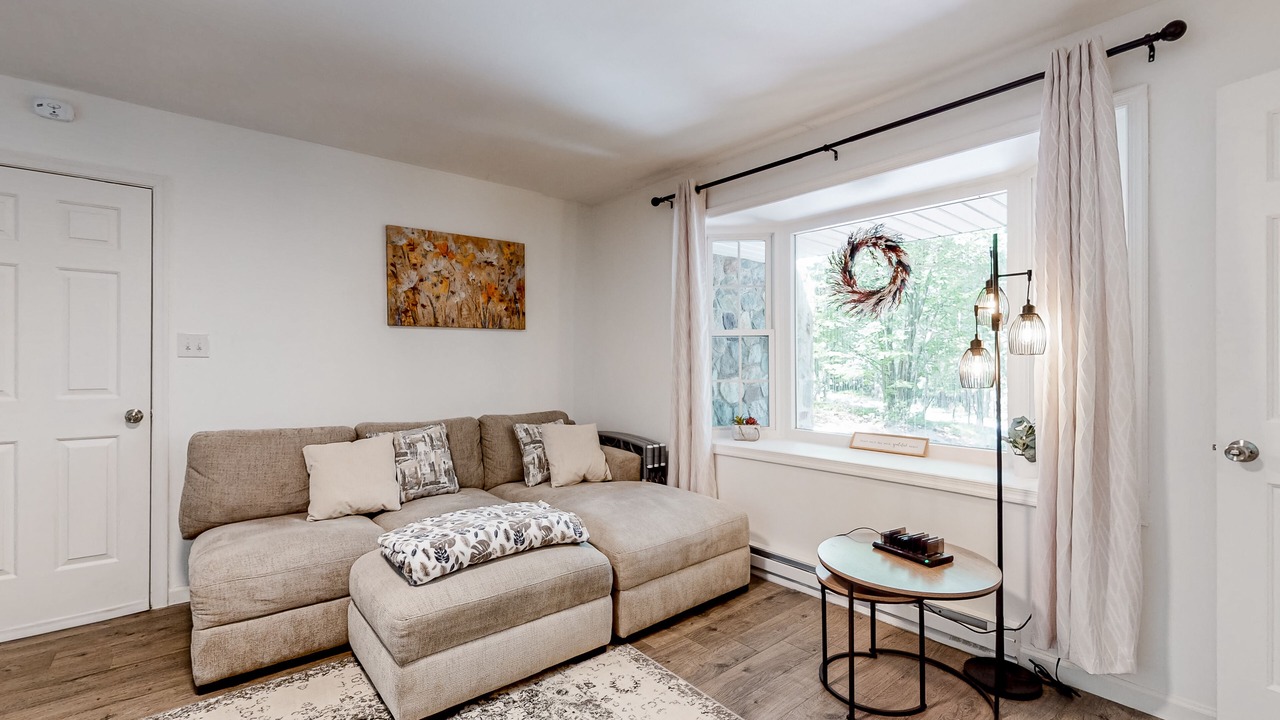 Photo of Livingroom in Mount Pocono