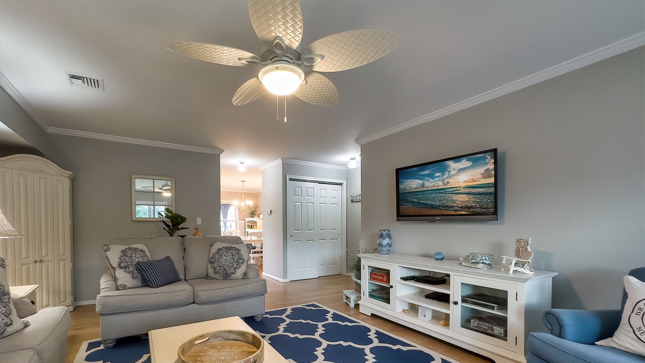 Photo of Livingroom in Bradley Beach