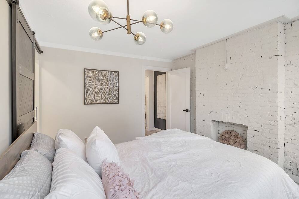 Photo of Bedroom in Covington