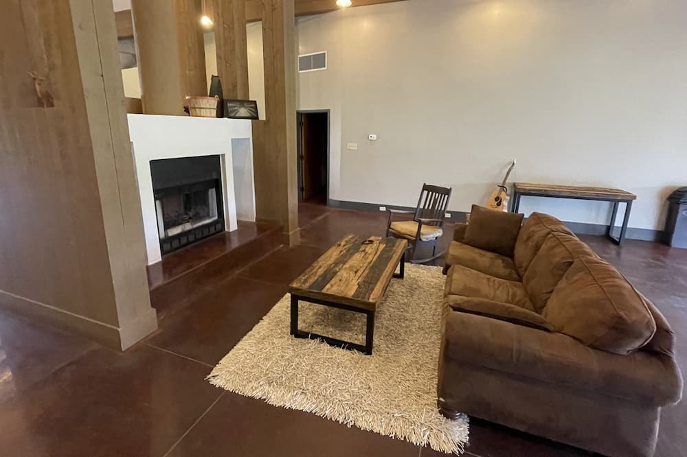 Photo of Livingroom in Millington
