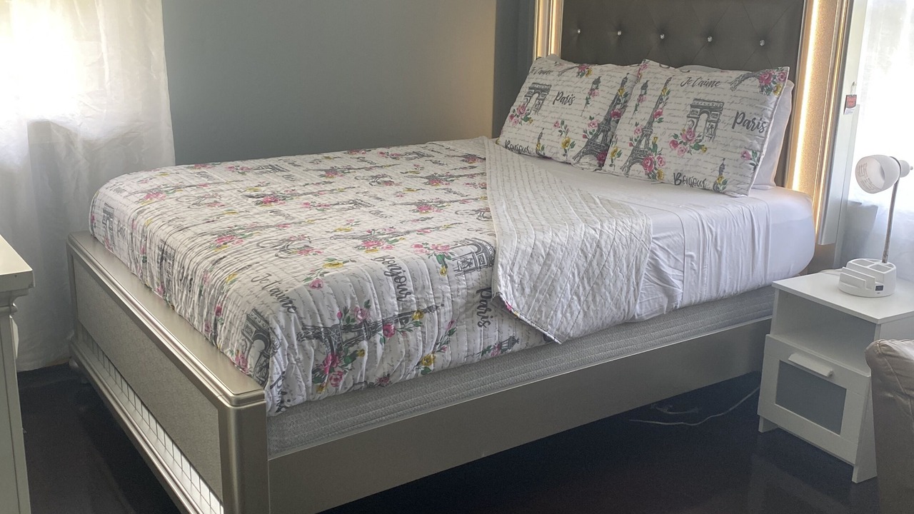 Photo of Bedroom in Calverton