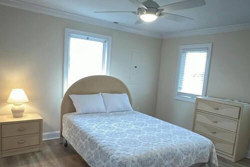 Photo of Bedroom in Dennisville