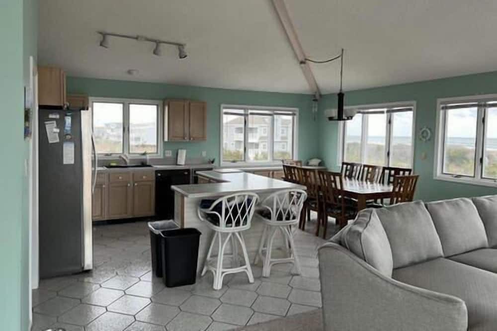 Photo of Livingroom in Dennisville