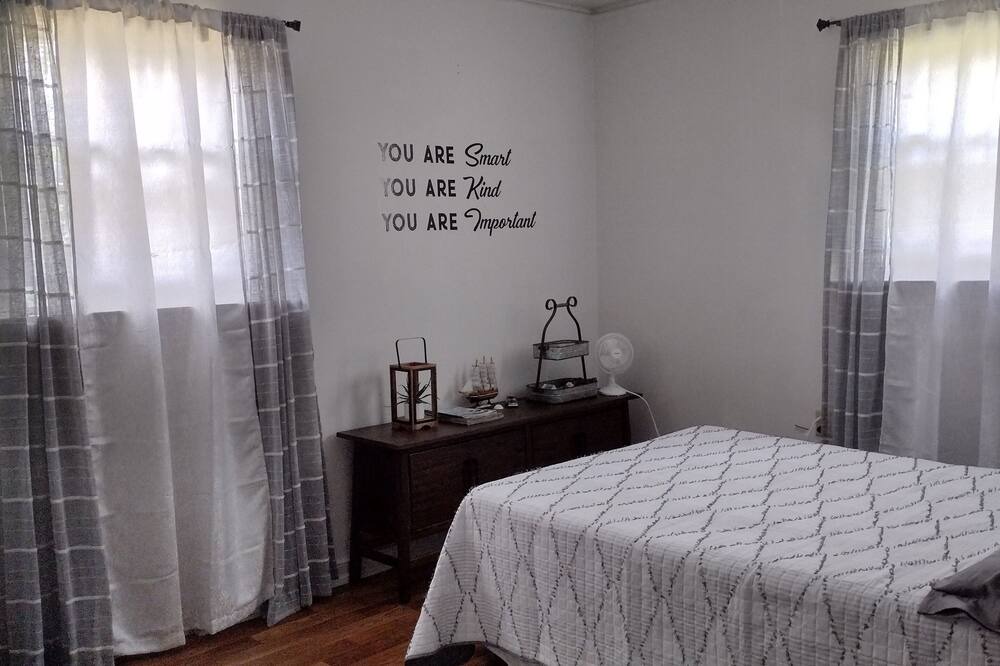 Photo of Bedroom in Mount Aetna