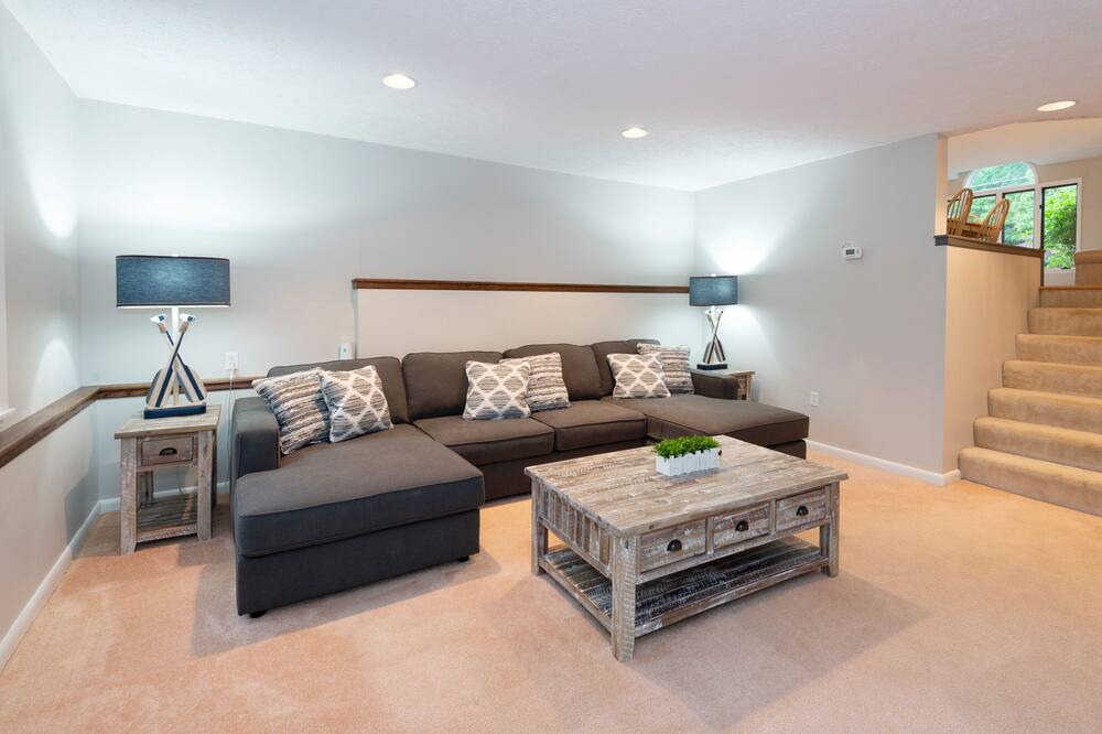 Photo of Livingroom in Treasure Lake