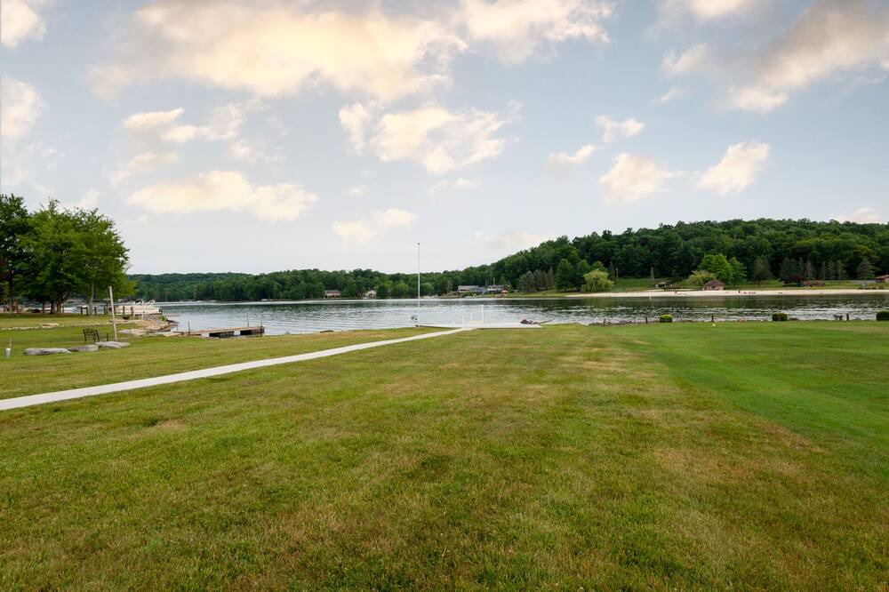 Photo of Others in Treasure Lake