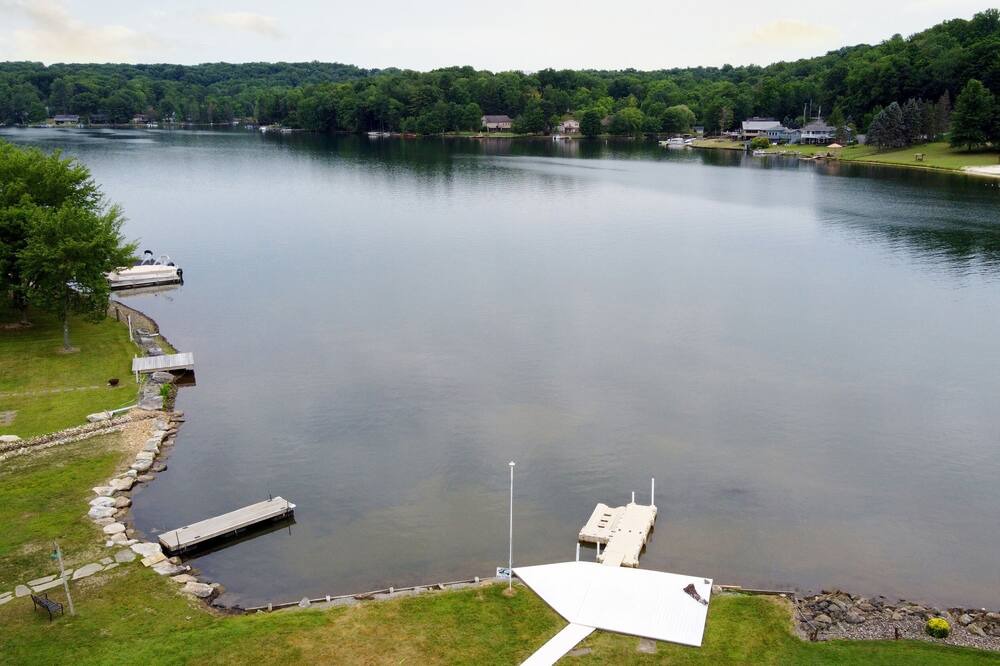 Photo of Others in Treasure Lake