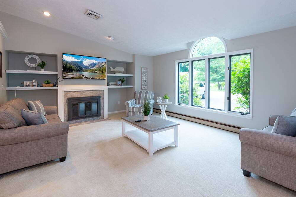 Photo of Livingroom in Treasure Lake