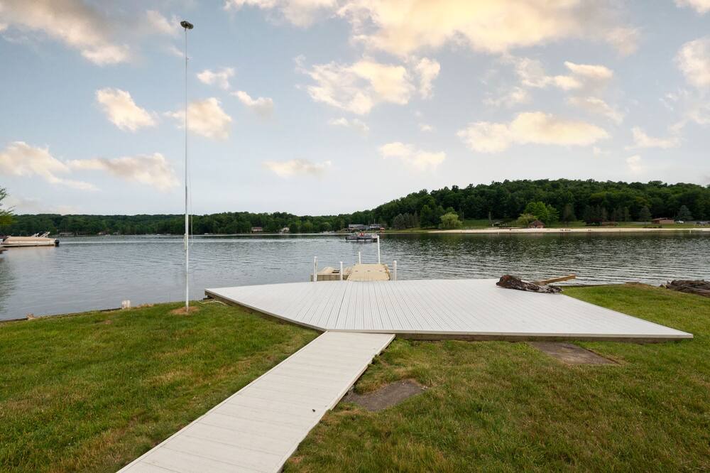 Photo of Others in Treasure Lake