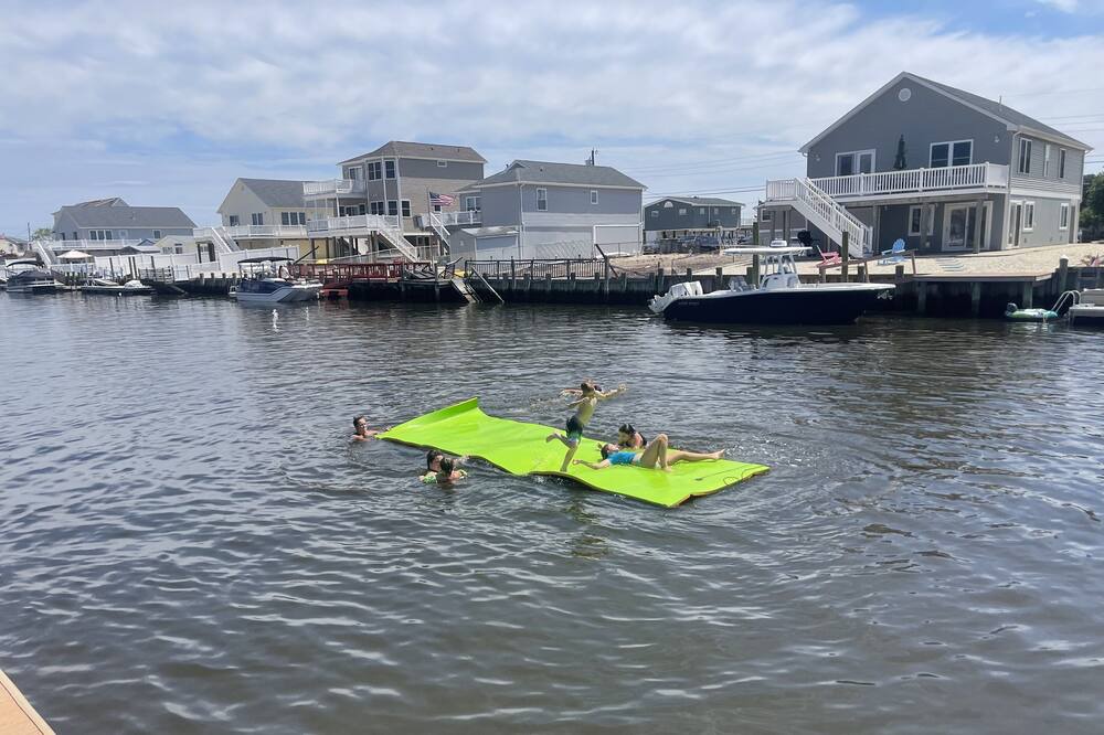 Photo of Others in Mystic Island