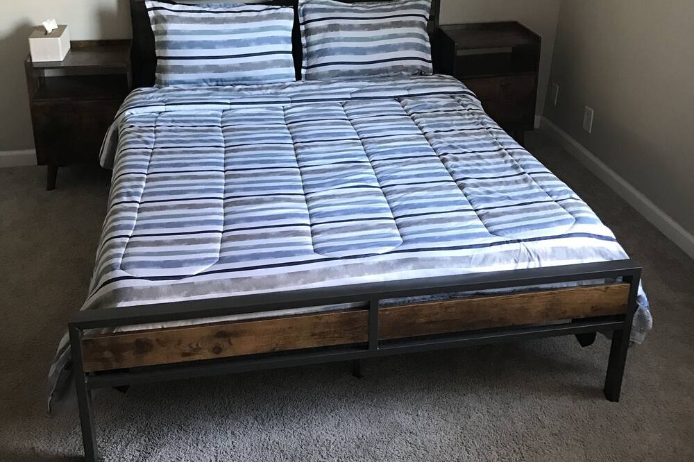 Photo of Bedroom in Mystic Island