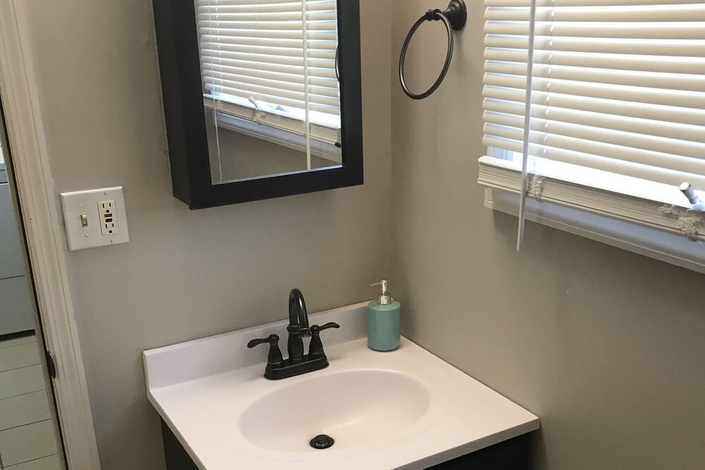 Photo of Bathroom in Mystic Island