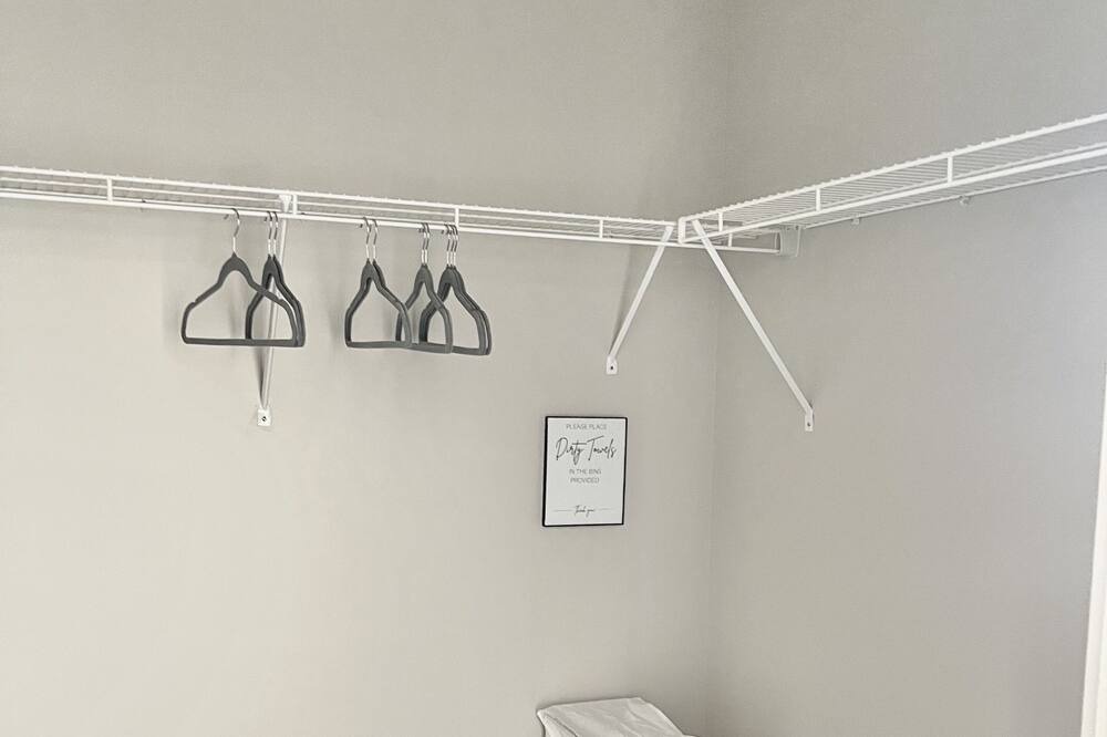 Photo of Bedroom in Upper Roseville