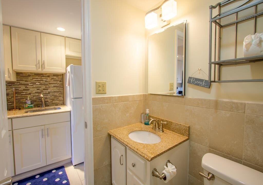 Photo of Bathroom in Admiral Estates