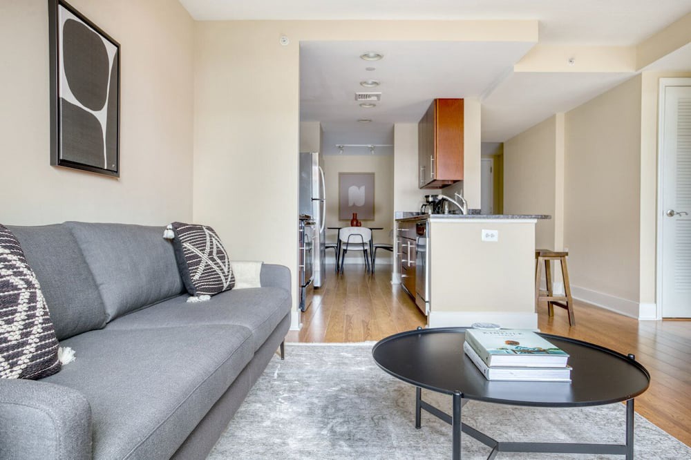 Photo of Livingroom in Mount Vernon Triangle