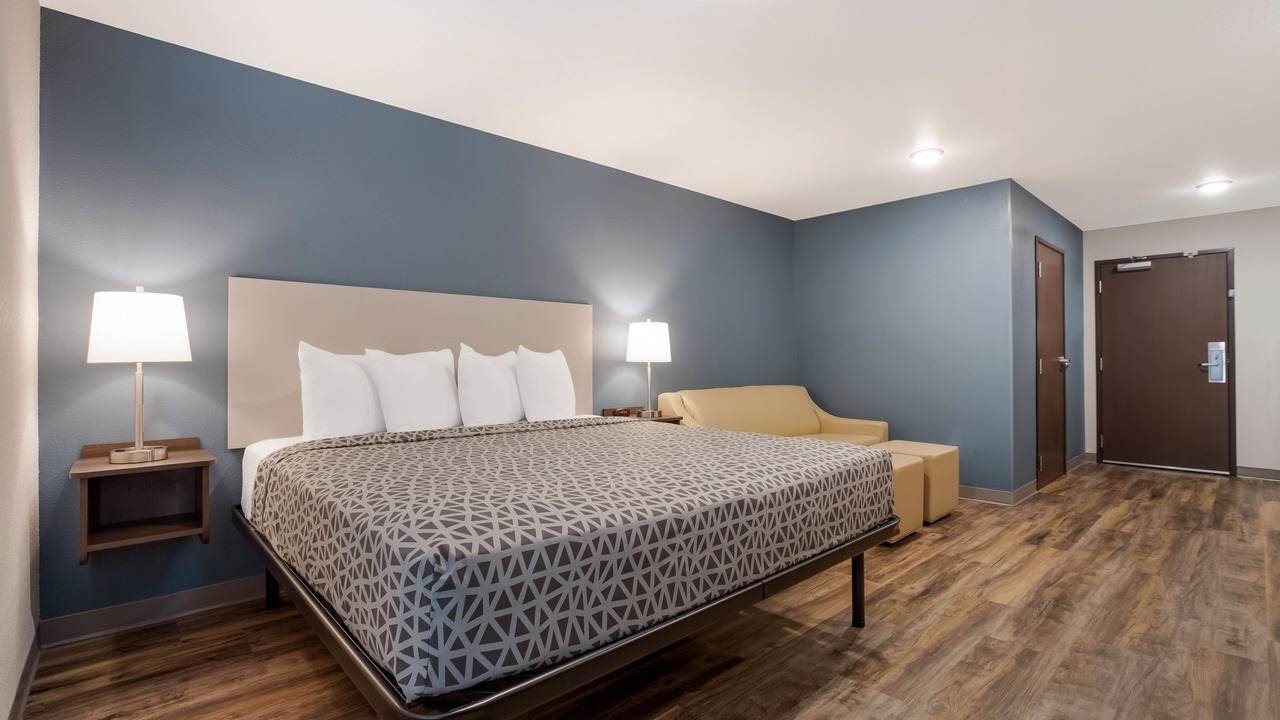 Photo of Bedroom in Monmouth Junction
