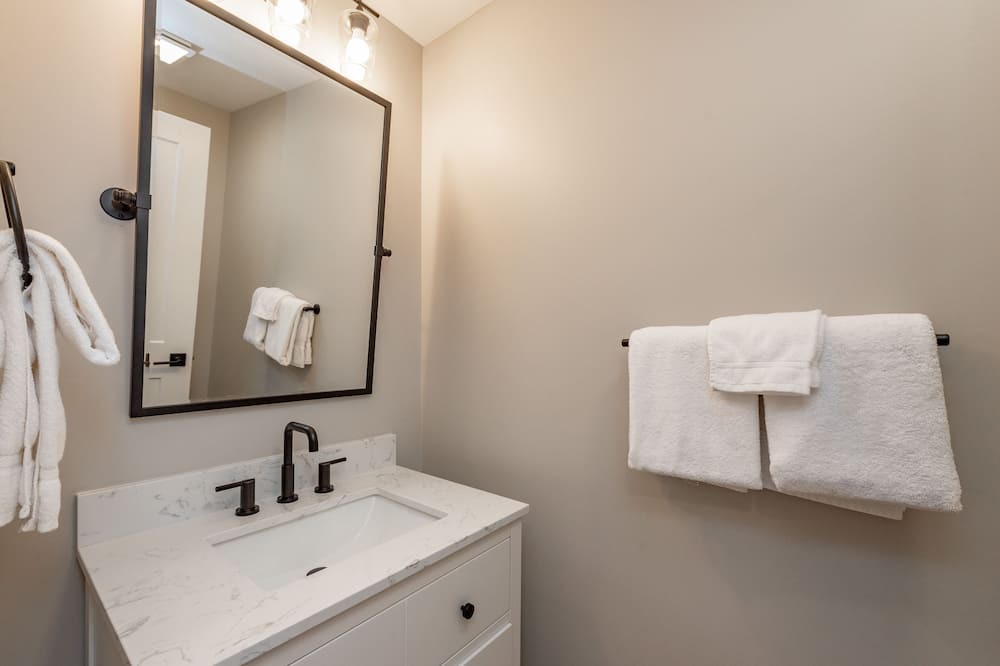Photo of Bedroom in Paradise Point