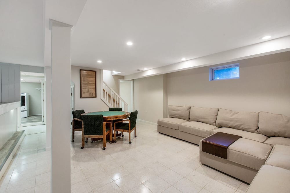 Photo of Livingroom in Tallman