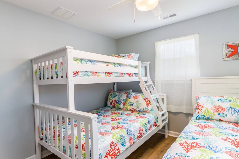 Photo of Bedroom in Village Green