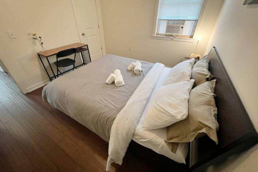 Photo of Bedroom in North Philadelphia West