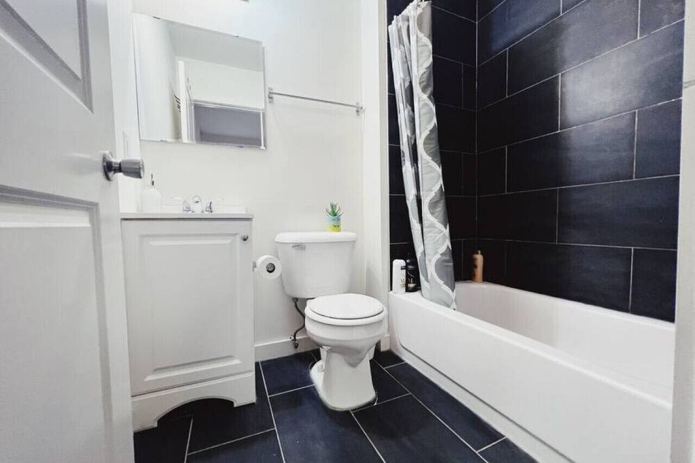Photo of Bathroom in North Philadelphia West